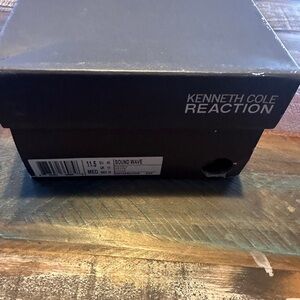 Kenneth Cole Reaction Dark Gray Shoe Box